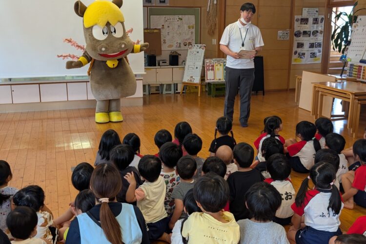 5月22日~三股町のキャラクター『ジャンカン君』が来ました。
